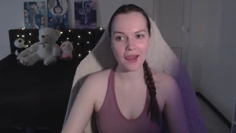 Snapshot of little__flowers chatting on 02-27-26, 08:58 little__flowers online show from 02-27-26, 08:58