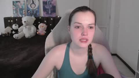 Snapshot of little__flowers chatting on 03-13-26, 08:54 little__flowers online show from 03-13-26, 08:54