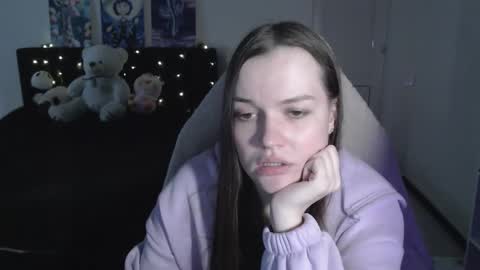 Snapshot of little__flowers chatting on 03-26-26, 10:54 little__flowers online show from 03-26-26, 10:54