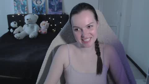 little__flowers online show from 05-13-26, 09:06