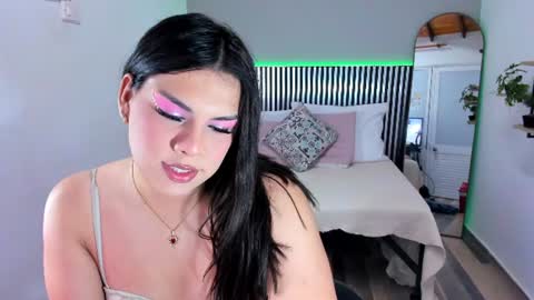 L I T T L E A L L I online show from 06-25-26, 01:16