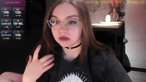 Eva online show from 01-04-25, 02:14