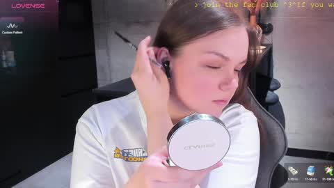 Eva online show from 01-06-25, 12:13