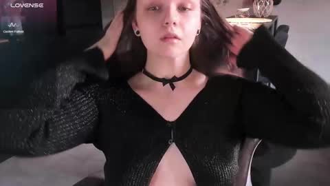 Eva online show from 02-18-25, 12:06