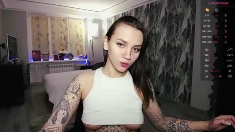 Birdy online show from 02-14-25, 03:26