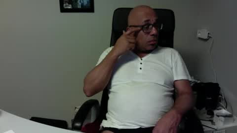 Snapshot of little_buddha chatting on 03-03-26, 08:15 Pure Black Power online show from 03-03-26, 08:15