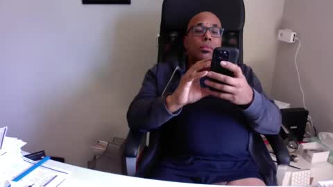 Snapshot of little_buddha chatting on 04-05-26, 11:29 Pure Black Power online show from 04-05-26, 11:29