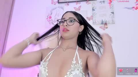 Snapshot of little_channel_ chatting on 04-20-26, 11:13 online show from 04-20-26, 11:13