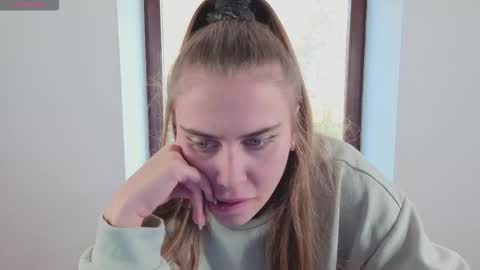 Margo online show from 10-20-25, 07:20