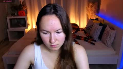 Alexandra online show from 10-14-25, 02:45