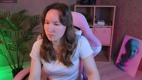 Alexandra online show from 05-11-26, 01:22