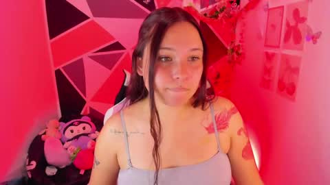 Snapshot of little_emma0 chatting on 05-08-26, 02:28 Carol online show from 05-08-26, 02:28