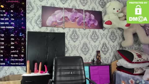 Snapshot of little_letti chatting on 12-14-24, 05:29 Letti online show from 12-14-24, 05:29