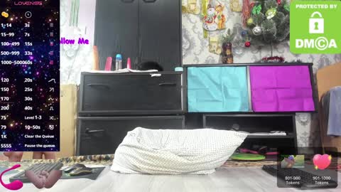 Snapshot of little_letti chatting on 01-25-25, 04:23 Letti online show from 01-25-25, 04:23