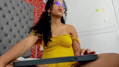 Snapshot of little_lilith_apple chatting on 12-22-24, 08:16 little_lilith_apple online show from 12-22-24, 08:16