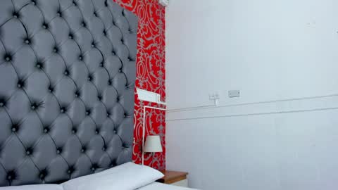 Snapshot of little_lilith_apple chatting on 12-23-24, 10:42 little_lilith_apple online show from 12-23-24, 10:42