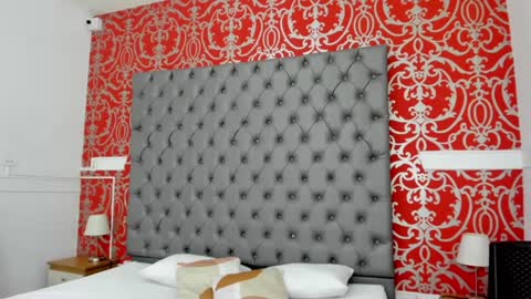 Snapshot of little_lilith_apple chatting on 01-13-25, 03:01 little_lilith_apple online show from 01-13-25, 03:01