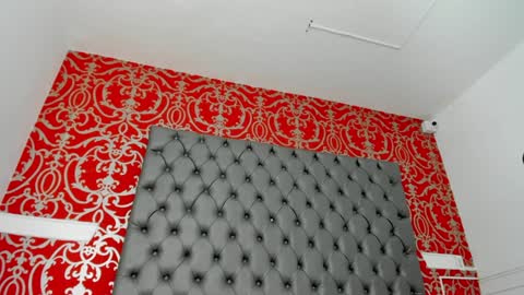 Snapshot of little_lilith_apple chatting on 01-24-25, 12:52 little_lilith_apple online show from 01-24-25, 12:52