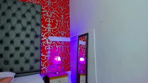 Snapshot of little_lilith_apple chatting on 02-23-25, 09:59 little_lilith_apple online show from 02-23-25, 09:59