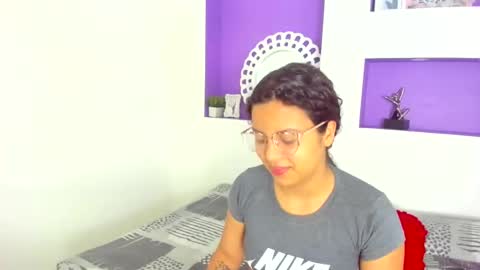 Snapshot of little_lilith_apple chatting on 09-21-25, 05:58 little_lilith_apple online show from 09-21-25, 05:58