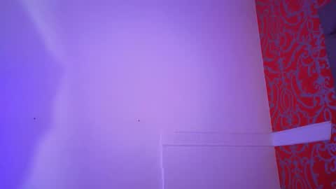 Snapshot of little_lilith_apple chatting on 09-22-25, 11:01 little_lilith_apple online show from 09-22-25, 11:01