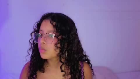 Snapshot of little_lilith_apple chatting on 10-07-25, 07:11 little_lilith_apple online show from 10-07-25, 07:11