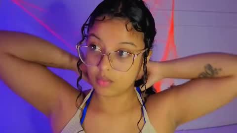 Snapshot of little_lilith_apple chatting on 10-27-25, 11:03 little_lilith_apple online show from 10-27-25, 11:03