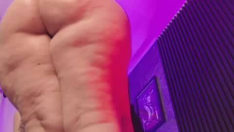 Snapshot of little_maeve chatting on 03-09-25, 10:52 Maeve online show from 03-09-25, 10:52