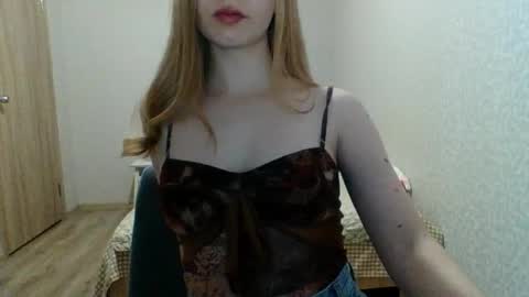 Maria online show from 09-15-25, 05:02