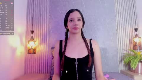 Snapshot of little_melody1 chatting on 06-10-26, 12:15 little_melody1 online show from 06-10-26, 12:15