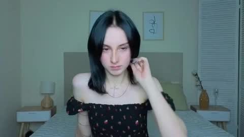 little_mollee online show from 10-22-25, 12:38