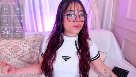 Snapshot of little_natty_ chatting on 05-11-26, 06:49 Natty online show from 05-11-26, 06:49