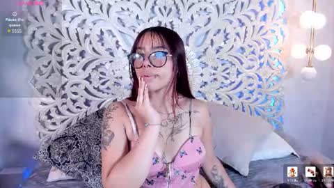 Snapshot of little_natty_ chatting on 07-18-26, 06:23 Natty online show from 07-18-26, 06:23