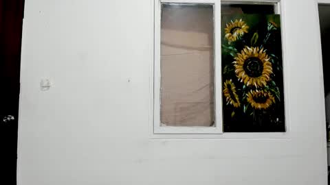 Snapshot of little_rapunsel_ chatting on 03-08-25, 11:27 RAPUNSEL AND CAIN online show from 03-08-25, 11:27