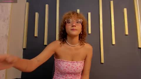 Snapshot of little_sugar18 chatting on 02-28-26, 12:06 Luisa online show from 02-28-26, 12:06