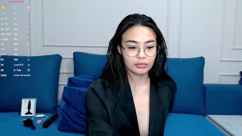 Snapshot of little_v1rgin_angel chatting on 03-21-26, 01:26 Kwan online show from 03-21-26, 01:26