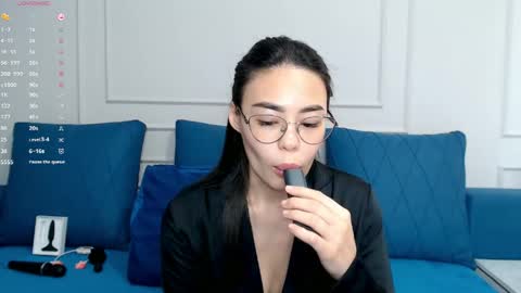 Snapshot of little_v1rgin_angel chatting on 03-22-26, 12:41 Kwan online show from 03-22-26, 12:41