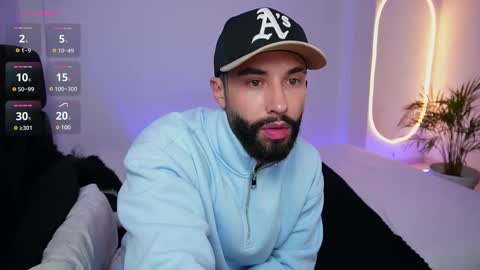 Snapshot of little_vannesaa chatting on 02-13-25, 03:39 little_vannesaa online show from 02-13-25, 03:39