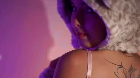 Snapshot of little_vel chatting on 05-15-26, 07:21 Im your little Velinda online show from 05-15-26, 07:21