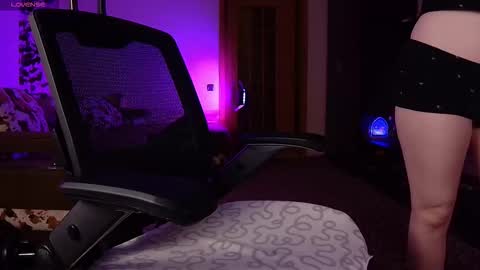 Snapshot of little_witch_sofia chatting on 03-23-26, 07:18 Sofia online show from 03-23-26, 07:18