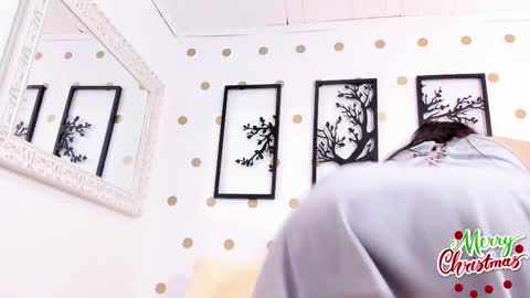 Ari online show from 12-23-24, 11:06