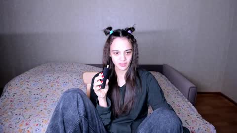 littleashleyy online show from 12-27-24, 05:48