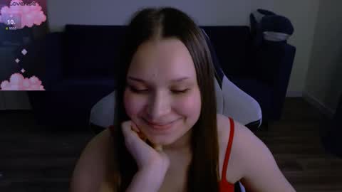 Snapshot of littlebby_di chatting on 09-10-25, 04:29 Di online show from 09-10-25, 04:29