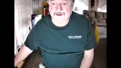 Snapshot of littled83057 chatting on 10-06-25, 03:53 Littled83057 online show from 10-06-25, 03:53