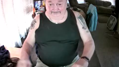 Littled83057 online show from 06-12-26, 07:13