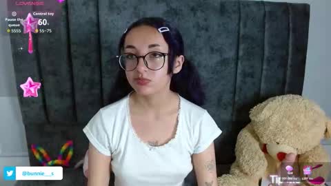 your little bunny  online show from 09-17-25, 11:56