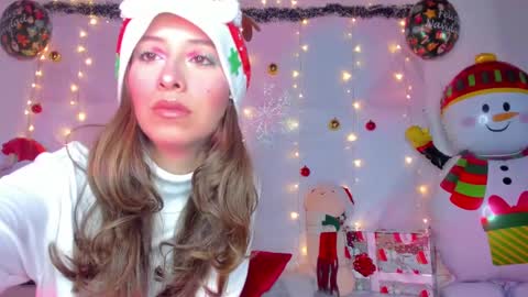 littlee_emma_ online show from 12-30-24, 03:03