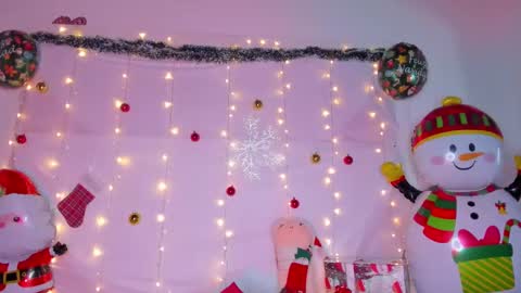 littlee_emma_ online show from 12-30-24, 06:09