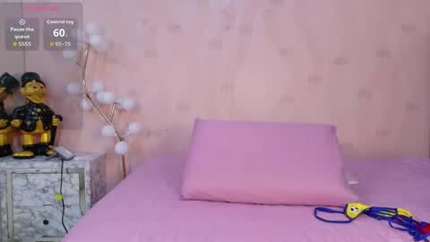 Snapshot of littleebonymommy chatting on 04-20-26, 08:21 Tania online show from 04-20-26, 08:21