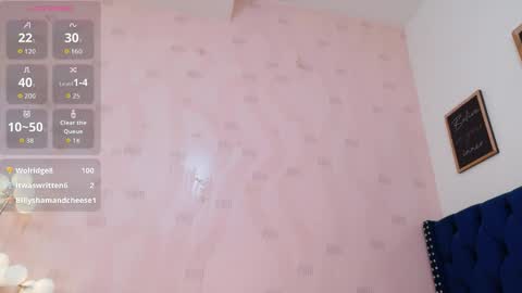 Snapshot of littleebonymommy chatting on 04-21-26, 01:42 Tania online show from 04-21-26, 01:42